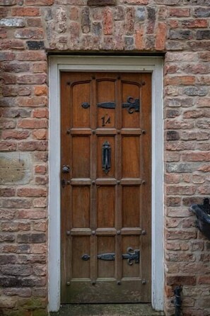 Exterior detail - Crookback House (York)