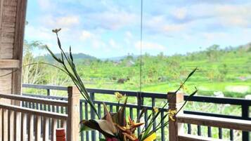 Lumbung House | Terrace/patio