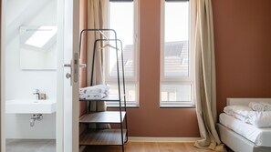 3 habitaciones, cuna de viaje y wifi gratis