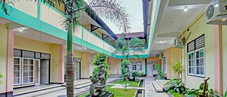 Bagian depan properti