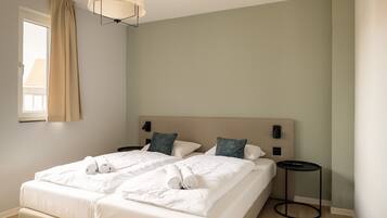5 bedrooms, travel crib, free WiFi