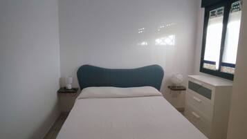 Classic-Apartment, Mehrere Betten | Bügeleisen/Bügelbrett, kostenloses WLAN, Bettwäsche