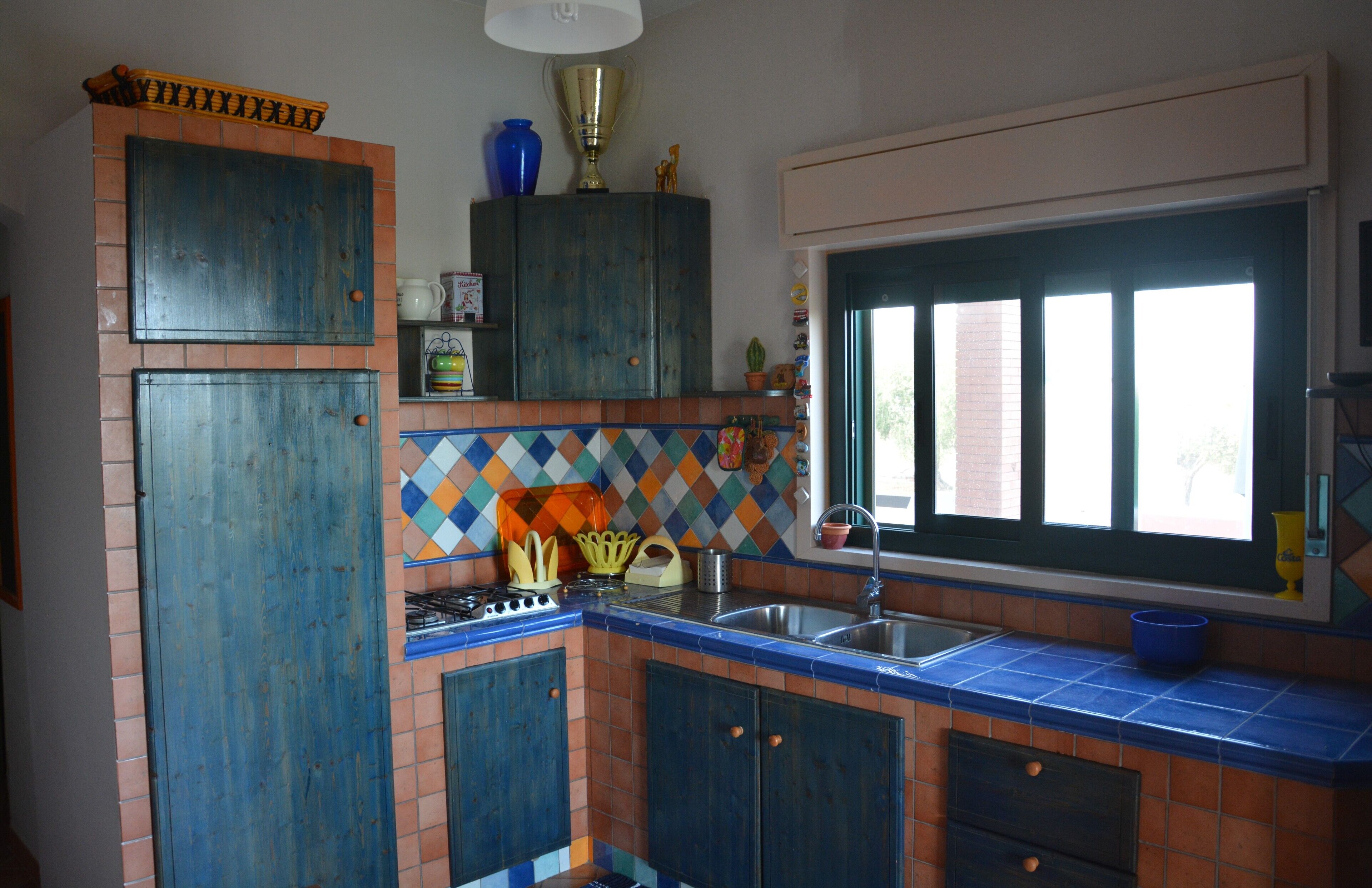 Apartamento clásico, varias camas | Cocina privada | Utensilios de cocina