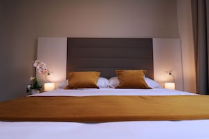 1 bedroom, premium bedding, minibar, in-room safe