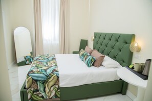 Classic Double Room | Minibar, in-room safe, soundproofing, free WiFi - Gentile Suite (Naples)