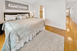 3 bedrooms, Internet