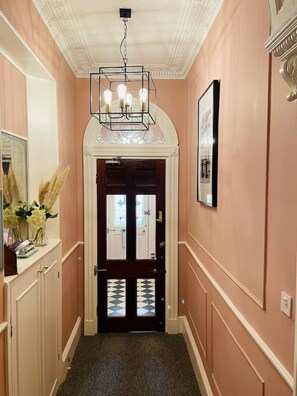 Interior - Cosy sea view apartment (Brighton)
