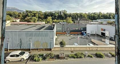 Appart chartreux, calme, Ă  2 minutes du centre !