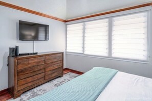 2 bedrooms, iron/ironing board, travel cot, WiFi