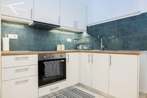 아파트 | 전용 주방 | 대용량 냉장고, 전자레인지, 오븐, 쿡탑