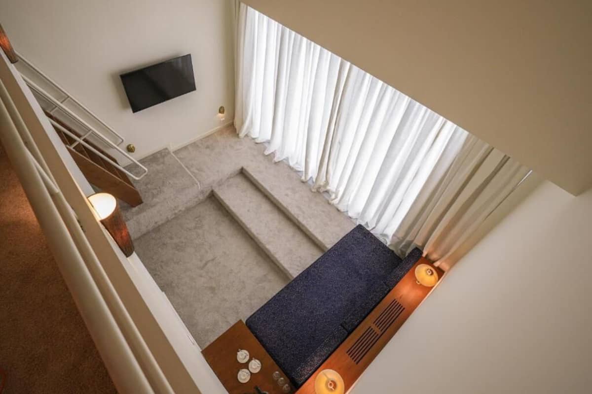 Loft estándar | 1 habitación, minibar, caja de seguridad en la habitación y escritorio