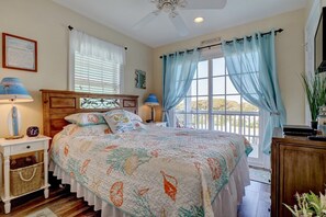 4 habitaciones, escritorio, tabla de planchar con plancha y wifi gratis 