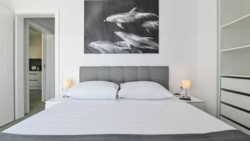 1 bedroom, in-room safe, iron/ironing board, free WiFi