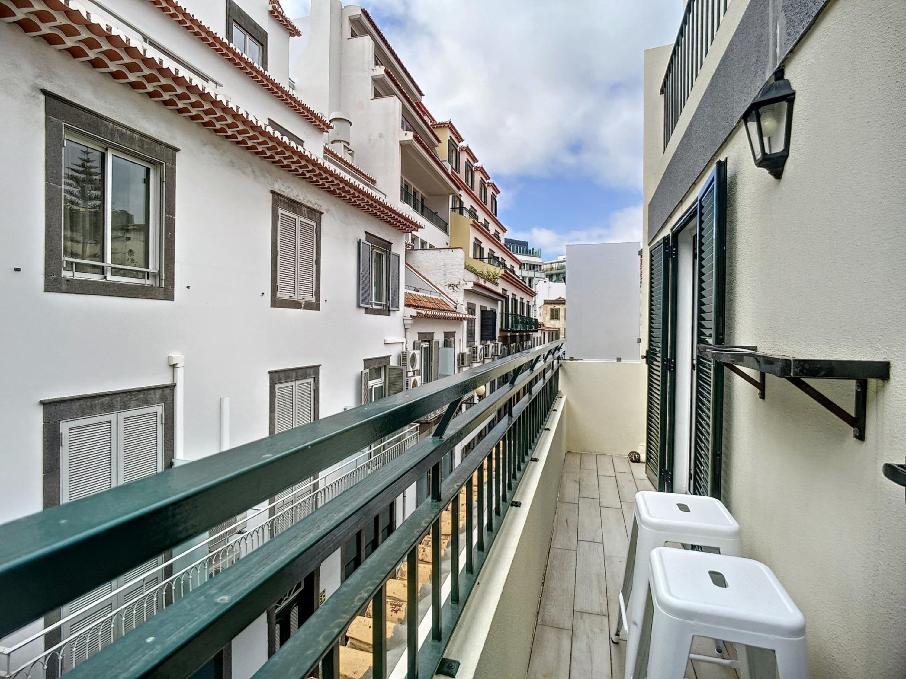 Căn hộ | 1 phòng ngủ, bàn 