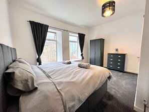 5 habitaciones, wifi y ropa de cama