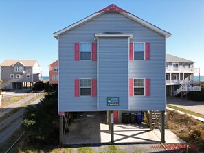 Exterior - Sea-Sun's Greetings! Steps to the beach! Private Pool!  Pet Friendly! (Surf City)