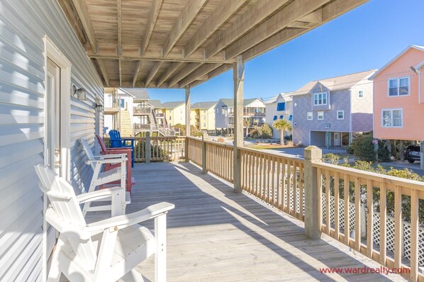 Terrace/patio - Sea-Sun's Greetings! Steps to the beach! Private Pool!  Pet Friendly! (Surf City)