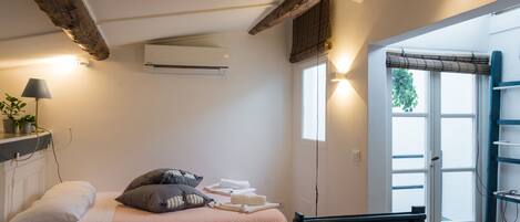 Romantic Studio | 1 bedroom, free WiFi