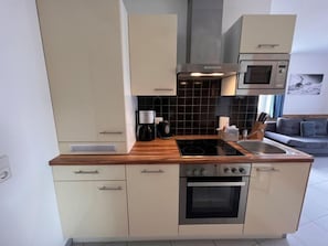 Fridge, oven, dishwasher, toaster