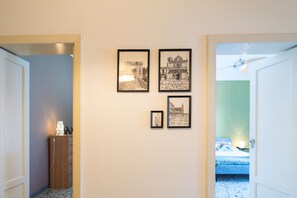 3 chambres, fer et planche à repasser, draps fournis