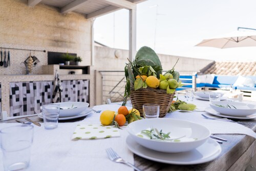 CASA LINA 3 rooms terrace equipped with barbecue 10 min from beaches and Syracuse