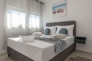 2 bedrooms, iron/ironing board, free WiFi, bed sheets