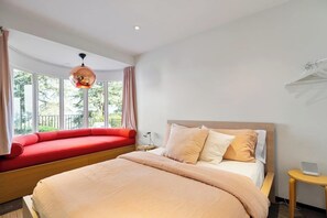 1 bedroom, iron/ironing board, travel crib, free WiFi