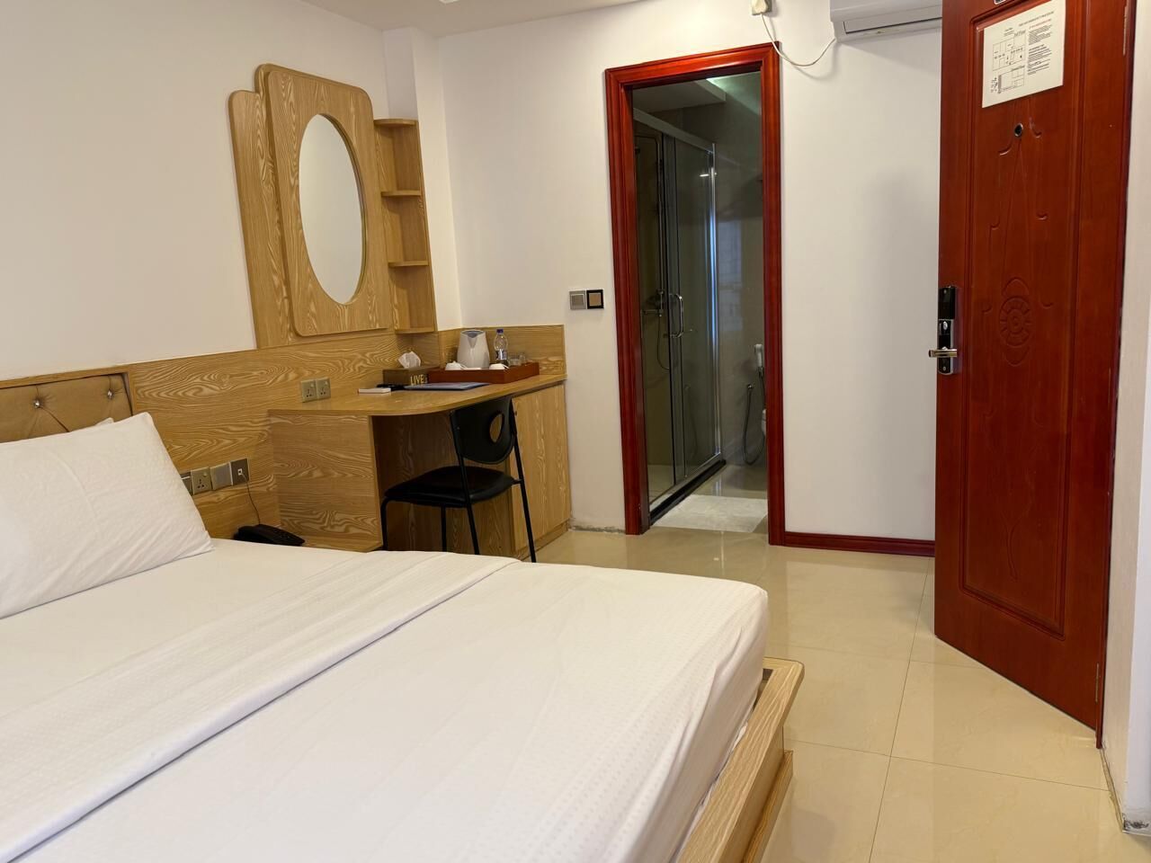Superior Room, Annex Building | Premium bedding, down comforters, minibar, in-room safe