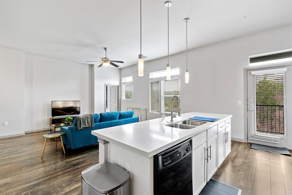 Luxe 2B2B In East Austin Near Downtown | Fast WiFi