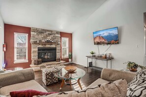 TV, fireplace, offices