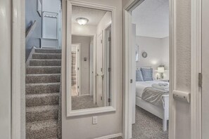 2 bedrooms, desk, iron/ironing board, WiFi