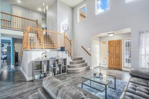 TV, caminetto, videogiochi, studio