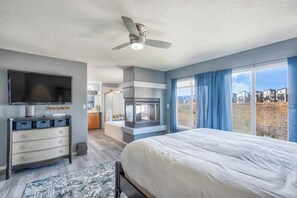 6 habitaciones, escritorio, tabla de planchar con plancha y wifi