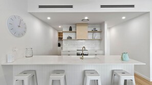 Fridge, microwave, oven, stovetop - Three Beaches (Malua Bay)