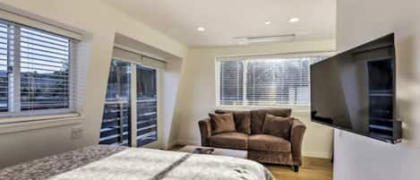 1 bedroom, iron/ironing board, free WiFi, bed sheets