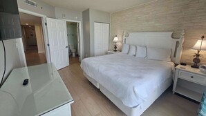 3 室のベッドルーム、アイロン / アイロン台、WiFi、ベッドシーツ