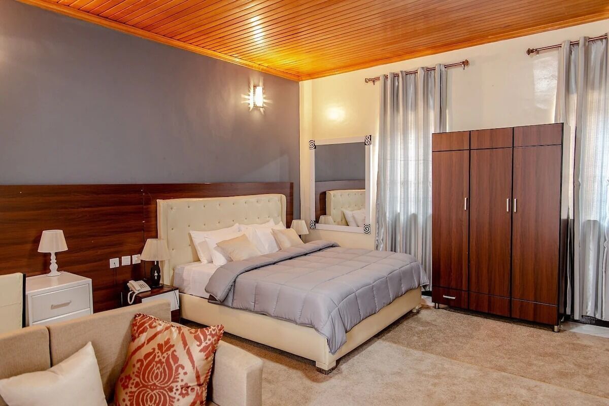 Minibar, blackout curtains, iron/ironing board, free WiFi