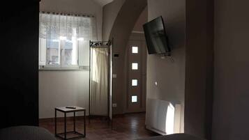 1 Schlafzimmer, Schreibtisch, Bügeleisen/Bügelbrett, WLAN