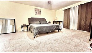 5 bedrooms - Modern 5 Bedroom Pocono house - Jacuzzi - Gameroom - Near Lake - Golf Couse (Tobyhanna)