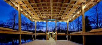 Pond View (Second bedroom at extra cost)
