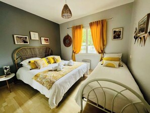2 Schlafzimmer, Bügeleisen/Bügelbrett, Reisekinderbett, kostenloses WLAN