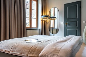 Comfort Double Room | Premium bedding, soundproofing, free WiFi - Hotel Deville Staufen (Staufen im Breisgau)