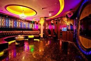Ảnh chưa phân loại, 2 trong số 22 ảnh, nút