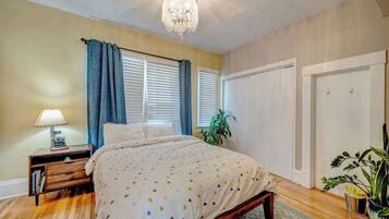 2 soverom, skrivebord, wi-fi og sengetøy