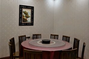 Unclassified image, 4 of 10, button - Tashan Hotel (Yuqing)