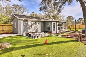 Exterior - Emerald Coast Vacation Rental: 1 Mi to Beach (Shalimar)