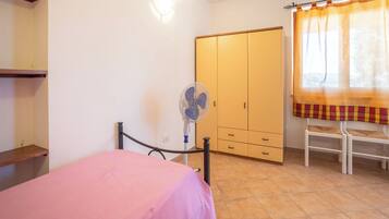 3 habitaciones y ropa de cama