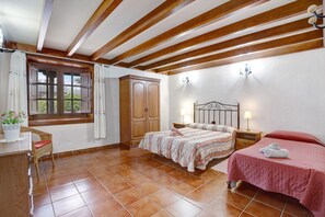 1 bedroom, free WiFi, bed sheets