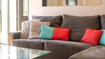 Télévision, lecteur de DVD, chaßne hi-fi