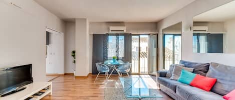 TV, DVD player, stereo